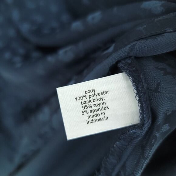 Lane Bryant Navy Floral Lightweight Blouse 14/16 - Picture 13 of 13